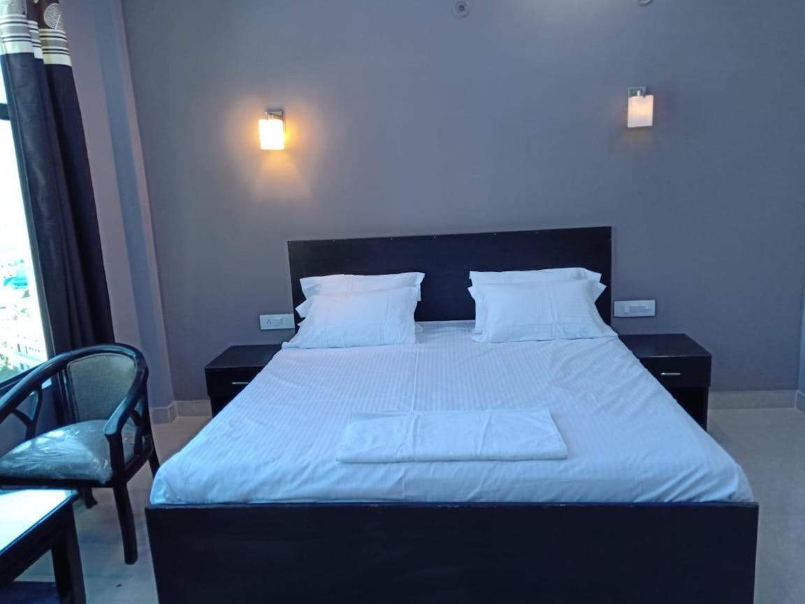 Hotel-78 Pithoragarh ภายนอก รูปภาพ