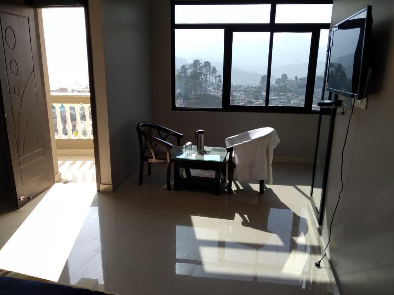 Hotel-78 Pithoragarh ภายนอก รูปภาพ