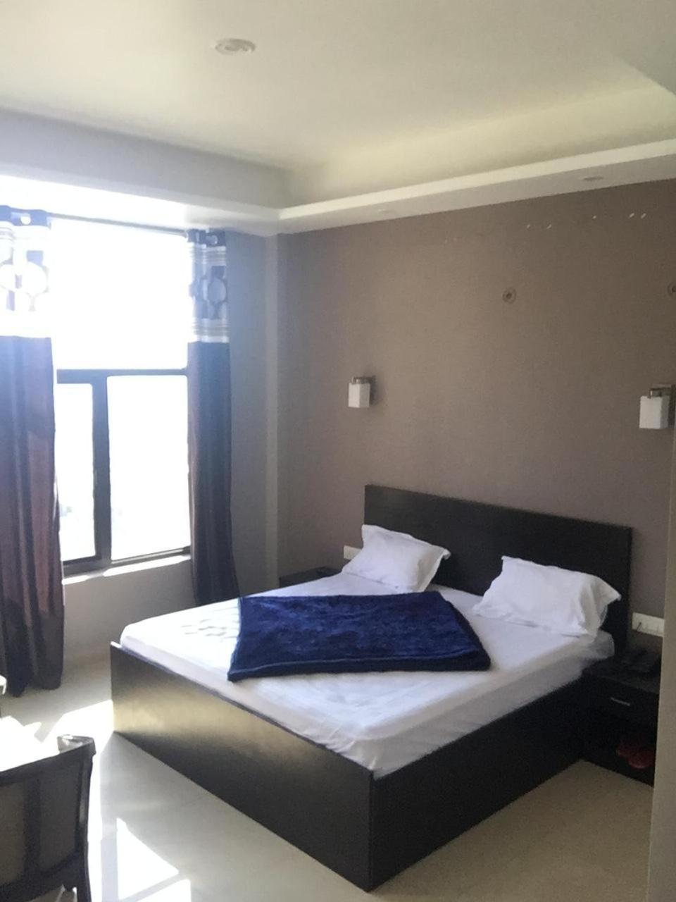 Hotel-78 Pithoragarh ภายนอก รูปภาพ