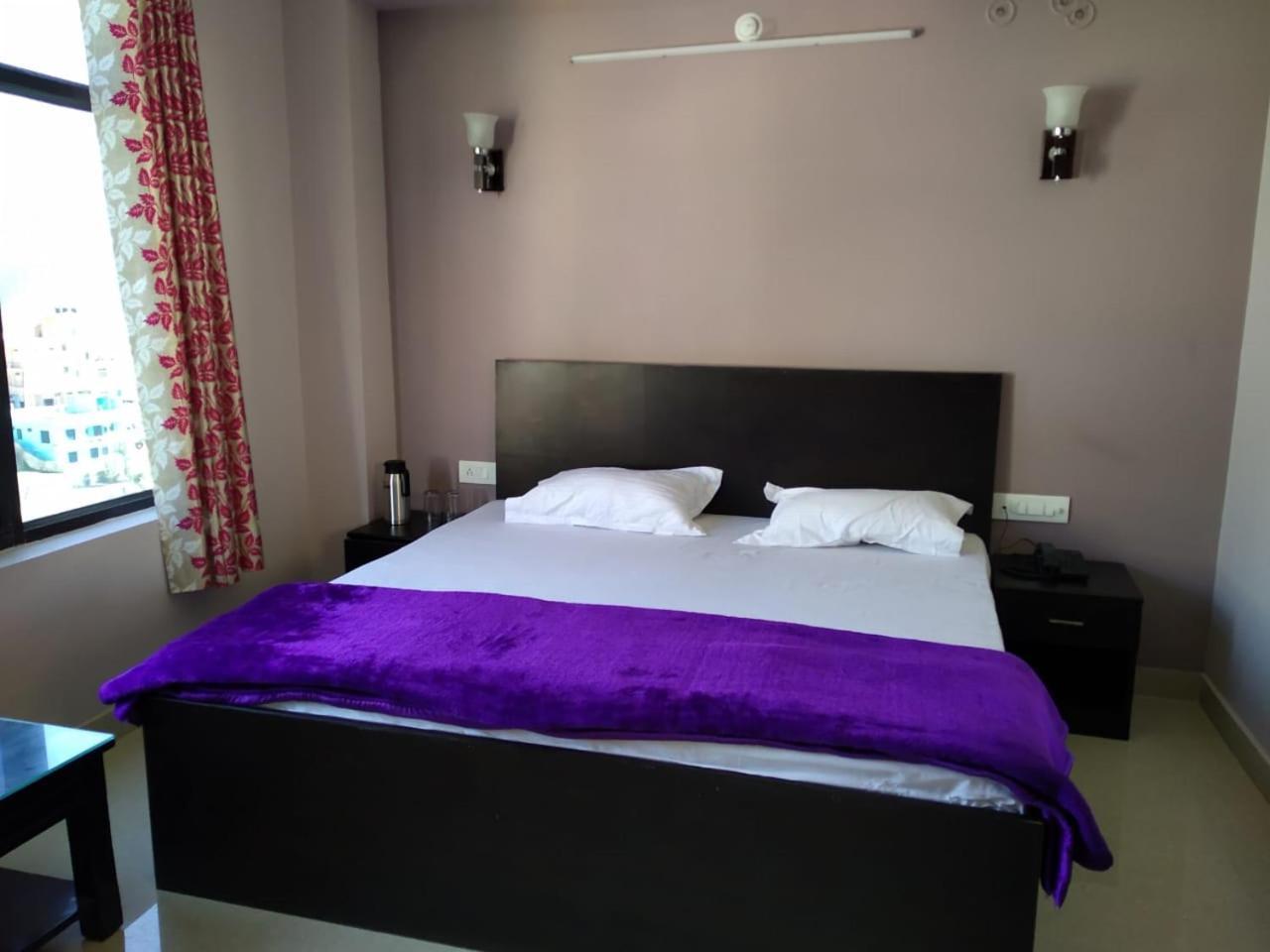 Hotel-78 Pithoragarh ภายนอก รูปภาพ
