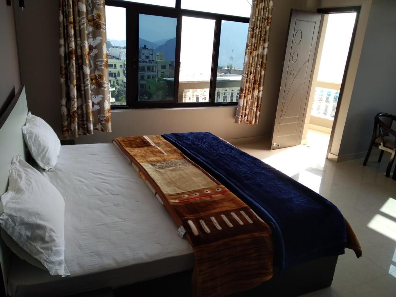 Hotel-78 Pithoragarh ภายนอก รูปภาพ