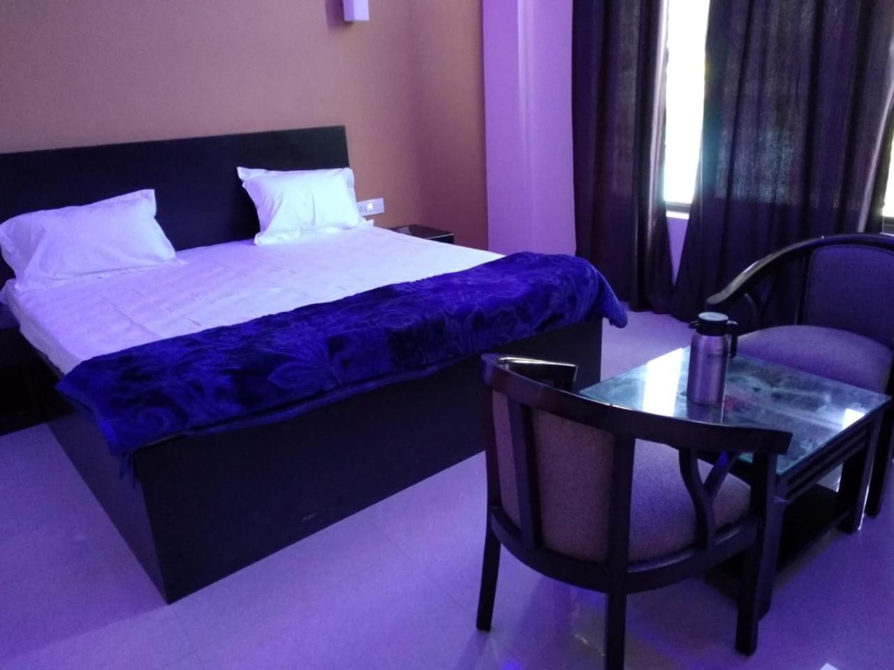 Hotel-78 Pithoragarh ภายนอก รูปภาพ